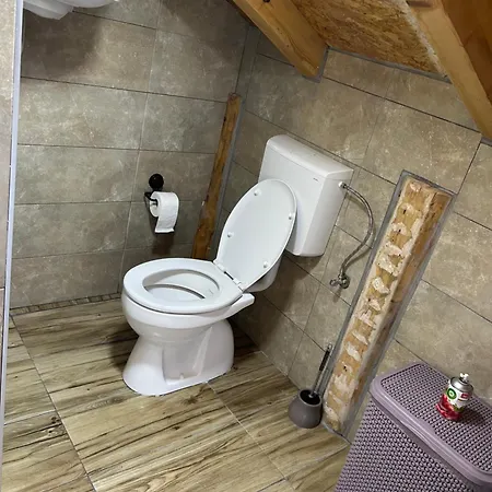 Etno Madzar Vikendica Ferienhaus