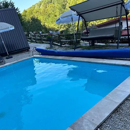 Etno Madzar Vikendica Ferienhaus *